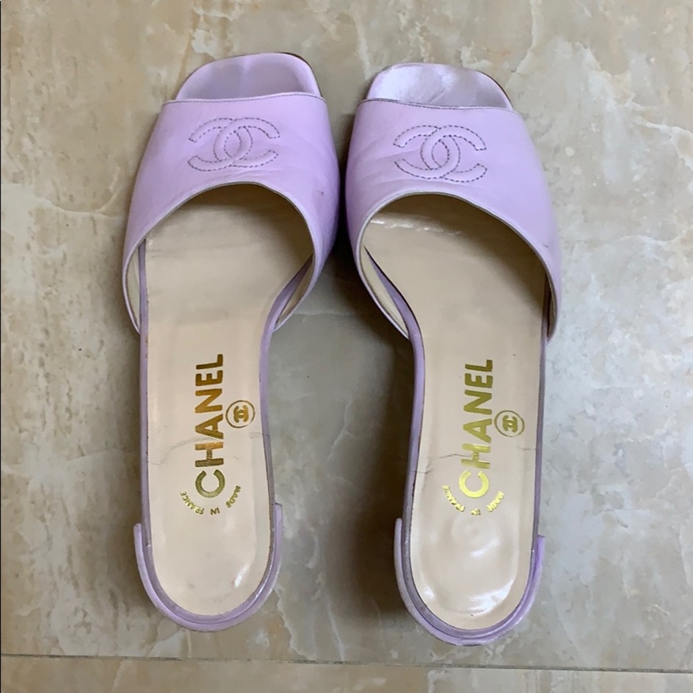 liliac chanel heels